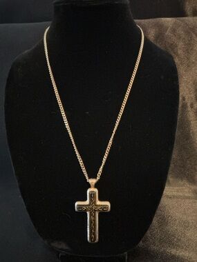 Vintage Sarah Coventry Mythology Cross Pendant Necklace Limited Edition 1978